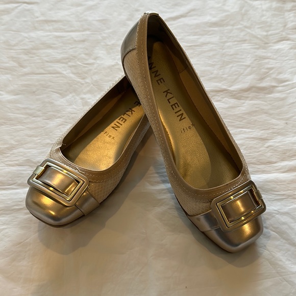 Anne Klein Shoes - Anne Klein Women Flats Taupe Shoes Size 7.5
